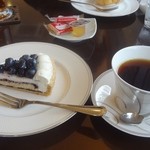 三万石  Tea room 開成山店 - 2015/3/11 14:33〜ブルーベリータルト、モカ・マタリ