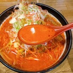 初志貫徹 - 一徹プレミアム(太麺変更)のスープ