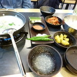 만족 오향족발 - チョッパルに付いてくるセット