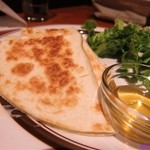 ブルックリンダイナー - クワトロチーズのケサディーヤ