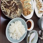東京餃子楼  - 料理写真: