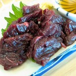 晩杯屋 - 料理写真:くじら刺し 310円