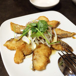 四川料理 星都 - 白身魚の唐揚げ油淋ソース