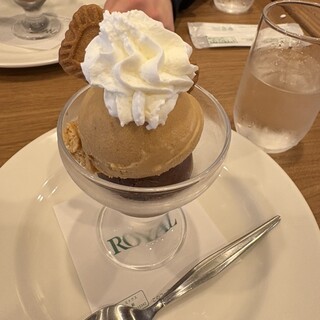 ロイヤルホスト_0