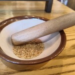 四川担々麺 どういうわけで、 - 胡麻