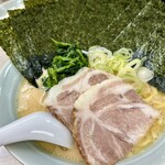 寺田家 - 料理写真:ノーマルラーメンに海苔増し