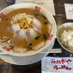 おおぎやラーメン - 料理写真: