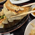 餃子の満天家 - 皮が厚くてしっかりジャンボ餃子