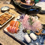 小川の魚 - 