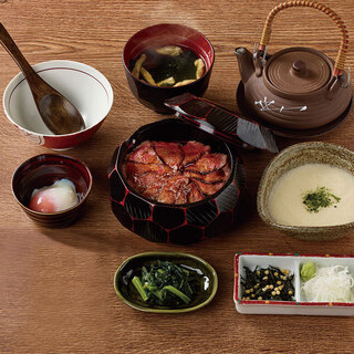 和牛ひつまぶし 六重亭_1