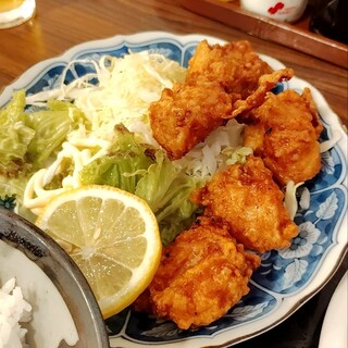 まるけん食堂_1