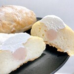 アルビス - いちごのふわふわフロマージュの断面。ダブルクリーム