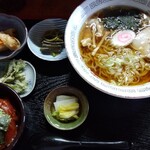 宮古 - 中華そばミニ鉄火セット 900円