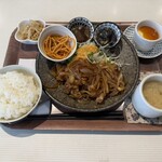 コクバンカフェ - 生姜焼ランチ
