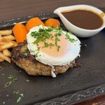 洋食 ヒロシ - 料理写真:目玉焼きハンバーグ（1880円）