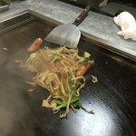 Okonomiyaki Monja Kaikan - ウィンナー焼