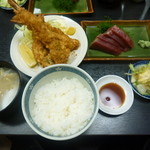 和楽 - えびフライ定食(￥900)