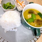 生春巻き タイ料理 エムズ - 