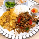 生春巻き タイ料理 エムズ - 