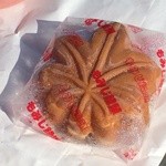 岩村菓子舗 - 作りたての、もみじまんじゅう