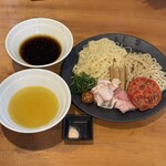 RAMEN ROOM 18 - 
