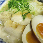 Takeichihanare - 鶏のつみれと味的にボリュームがある鶏チャーシューもベスト！