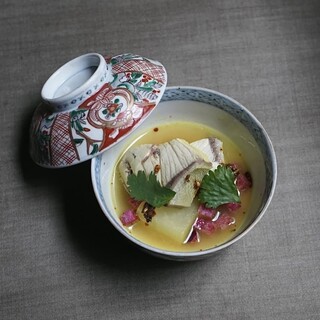 伝統×革新の一皿。シェフの情熱が息づくモダンネパール料理