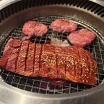 炭火焼肉 キョロちゃん - 