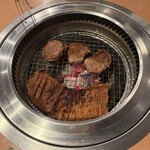 炭火焼肉 キョロちゃん - 