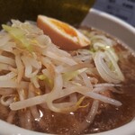 麺舗 十六 - つけ汁アップ