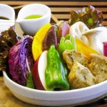 じねんや - グルテンのハーブ焼きと有機野菜のグリル　2000円