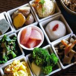 じねんや - マクロビ小皿膳　2400円