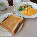 ガスト - 料理写真:ドリンクバー付きのスクランブルエッグセット@¥604円