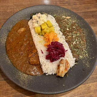 SPICE SPACE UGAYA_0