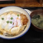 坂本屋 - かつ丼（800円）