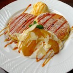 プーランク - キャラメルりんごパンケーキ