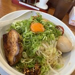 麺屋しずる - 料理写真:復刻ネギまぜそば(期間限定)