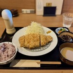 いい日とん勝 - 料理写真: