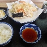 いもや - 天ぷら定食　800円＋茗荷の天ぷら