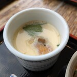 白木海岸のレストラン - ・茶碗蒸し、魚の身が入ってて欲しかった