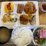 ホテルルートイン - 料理写真:適当に取ったバイキングの料理