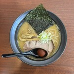 麺匠 もみじ - 丼顔