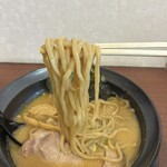 麺匠 もみじ - 麺リフト