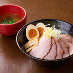 麺屋 五常 - 濃厚特製辛つけ麺（半熟玉子 ＋ チャーシュー増し）