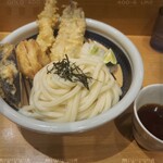 ふたば製麺 - 初夏のいわしと海老の天盛りざるうどん　890円