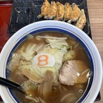 8番らーめん - 料理写真: