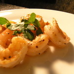 居酒屋いいとも - ガーリックシュリンプ７００円バーで良く見かけるガーリックシュリンプはいいとも風にアレンジされており
和風ガーリックシュリンプです。やっぱこれも焼酎が進みます。