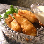 居酒屋いいとも - からあげスティック　５００円
当店お勧めの一品です。自家製タルタルソースはピクルスとまさかの
練乳を使っていますが、これが常連客の皆様が必ず注文する目玉に、、