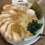 ラーショマルミャー - 「チャーシュー麺醤油味」にチャーシュー3枚と味玉を追加。