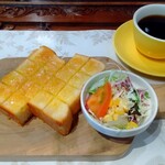 KIBE KITCHEN - はちみつバタートースト＆キベキッチンブレンドコーヒー